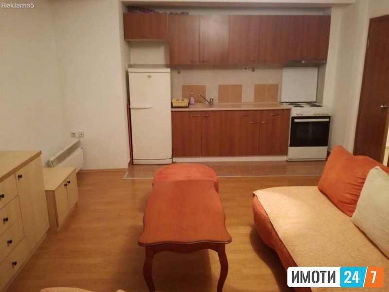 Se izdava dvosoben namesten  so klima + se ostanato  stan od 60m2 bez parno na 3ti katso lift