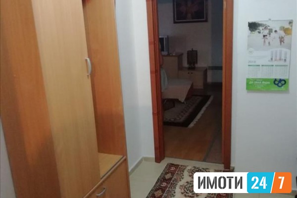 Se izdava dvosoben namesten  so klima + se ostanato  stan od 60m2 bez parno na 3ti katso lift