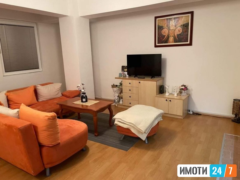 Se izdava dvosoben namesten  so klima + se ostanato  stan od 60m2 bez parno na 3ti katso lift