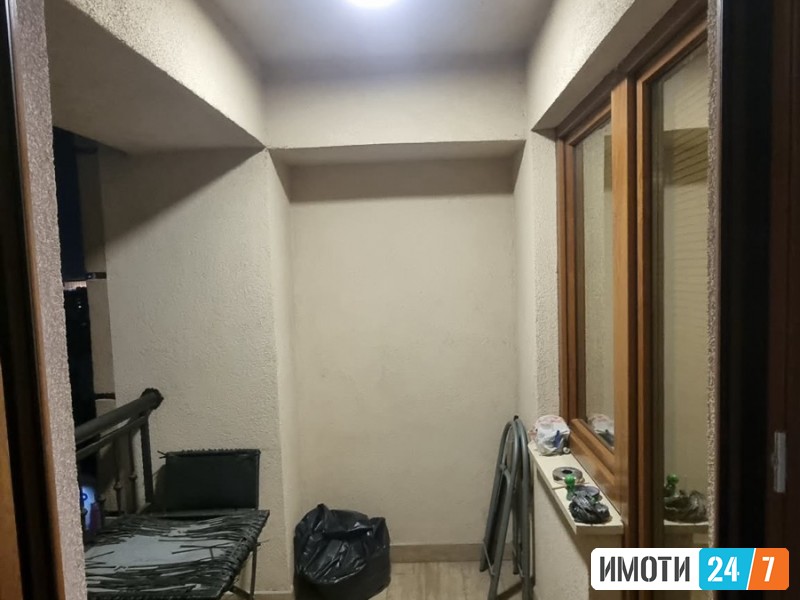 Продавам стан во Flatiron