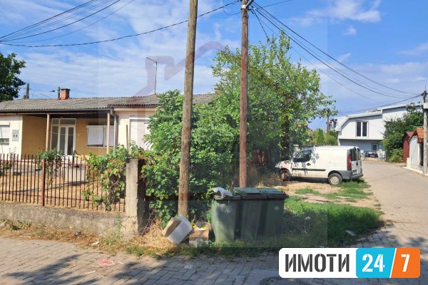 SE PRODAVA EDINECHNA KUKJA VO GORCHE PETROV