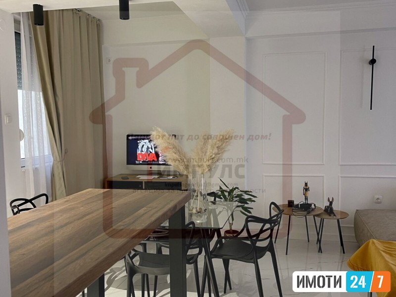 NOV I MODEREN TROSOBEN STAN NA ODLICNA LOKACIJA VO CENTAR