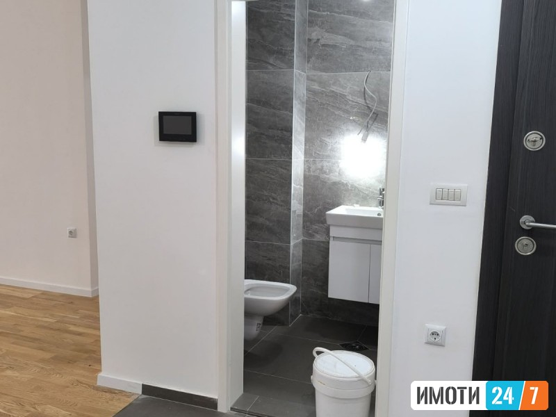 PRAZEN CETIRISOBEN STAN SO LOKACIJA VO KOZLE