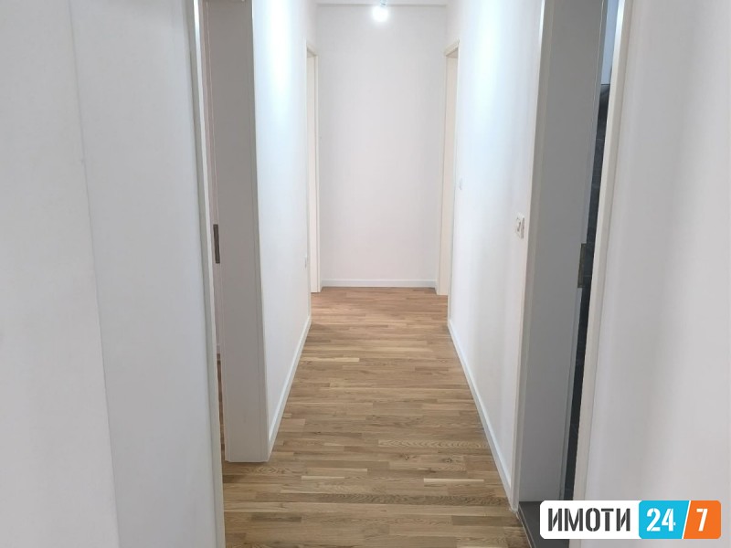 PRAZEN CETIRISOBEN STAN SO LOKACIJA VO KOZLE