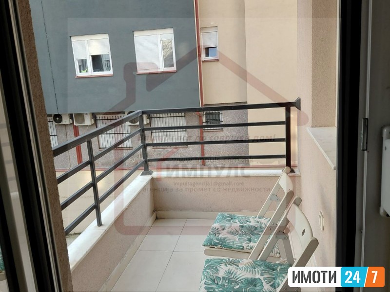 PRAZEN TROSOBEN STAN NA ODLICNA LOKACIJA VO CENTAR