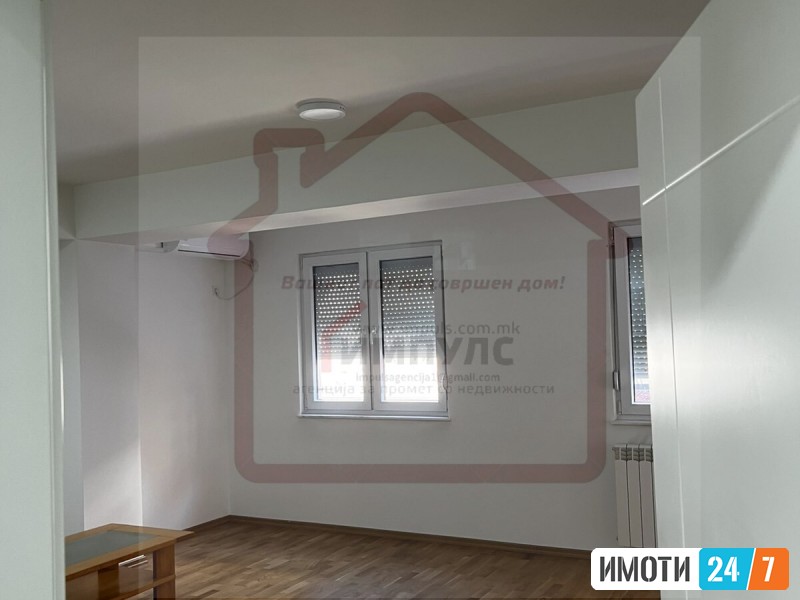 PRAZEN TROSOBEN STAN NA ODLICNA LOKACIJA VO CENTAR