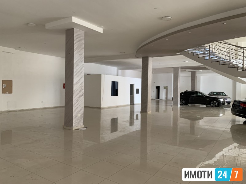 Deloven Prostor na Glavniot vlez na Struga