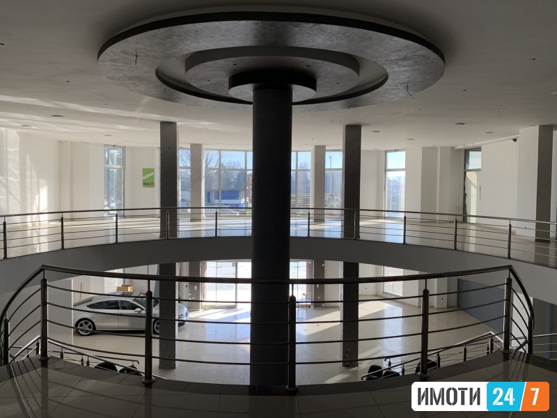 Deloven Prostor na Glavniot vlez na Struga