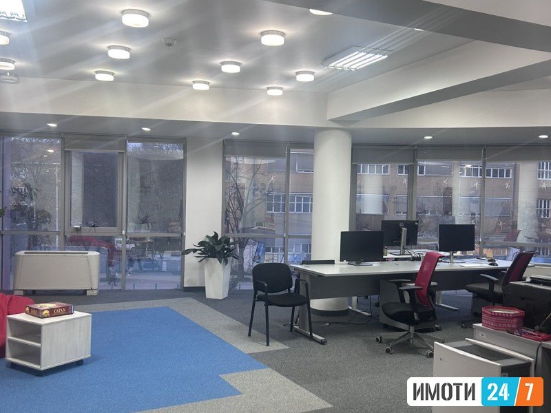 se izdava deloven prostor od 166 m2