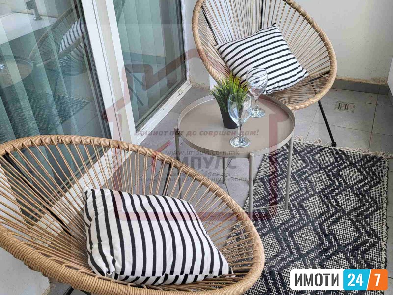 ATRAKTIVEN DVOSOBEN STAN SO LOKACIJA VO AERODROM