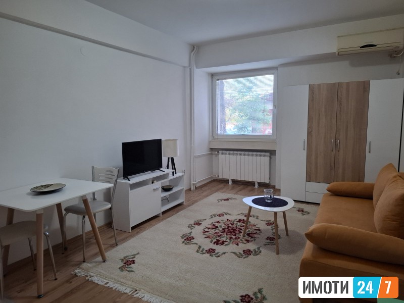 KOMPAKTNA GAROSNJERA NA ODLICNA LOKACIJA VO CENTARKAPISTEC