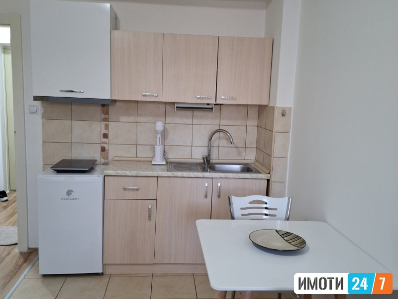 KOMPAKTNA GAROSNJERA NA ODLICNA LOKACIJA VO CENTARKAPISTEC