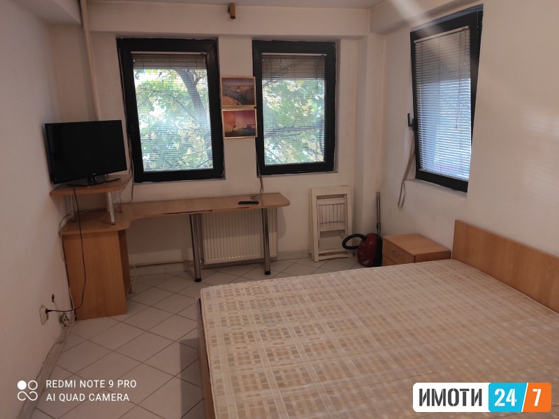 FUNKCIONALEN DVOSOBEN STAN VO CENTARUNIVERZALNA SALA