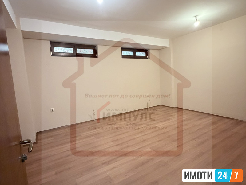 SE PRODAVA DELOVEN PROSTOR KAJ SIMPOCRNICE