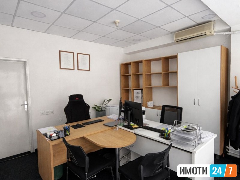 Се издава деловен простор