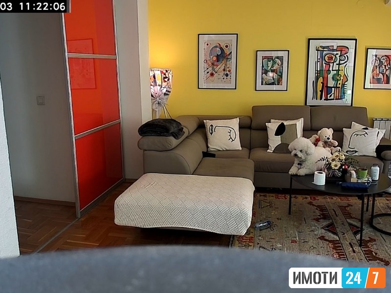 се продава 3-собен стан во Центар