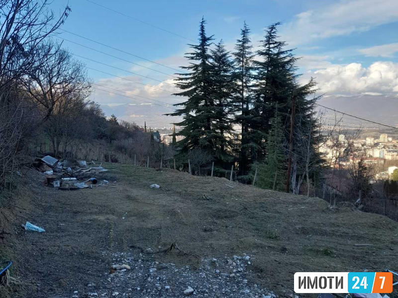 Ексклузивен плац на Водно со панорамски поглед кон цело Скопје – 960м²