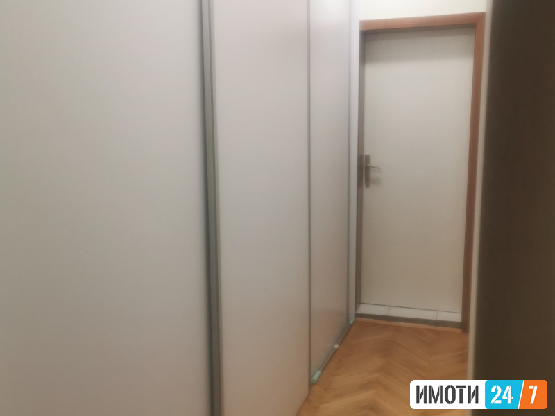 Продавам стан во Автокоманда