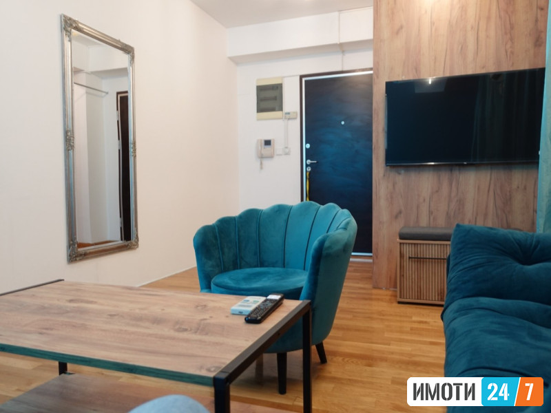 MODEREN TROSOBEN STAN VO CENTARSOBOREN HRAM