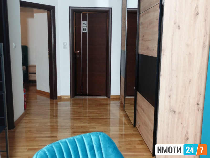 MODEREN TROSOBEN STAN VO CENTARSOBOREN HRAM