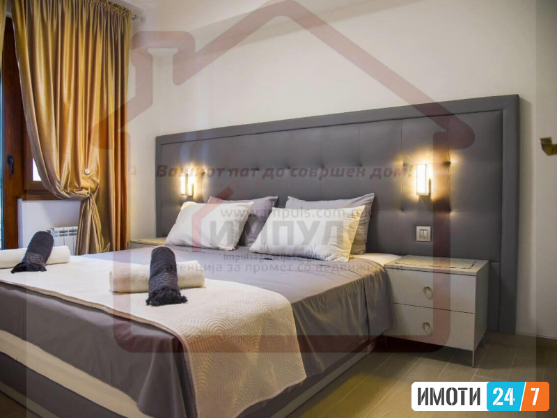 MODEREN I SVETOL STAN VO FLATIRON