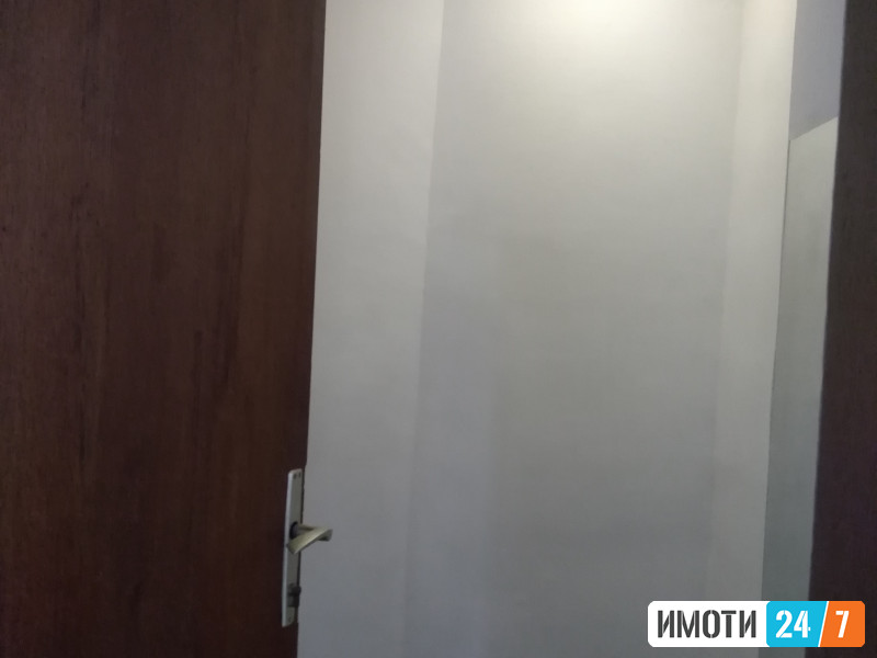 Се издава дуќан од 17 м2 нас Аеродром
