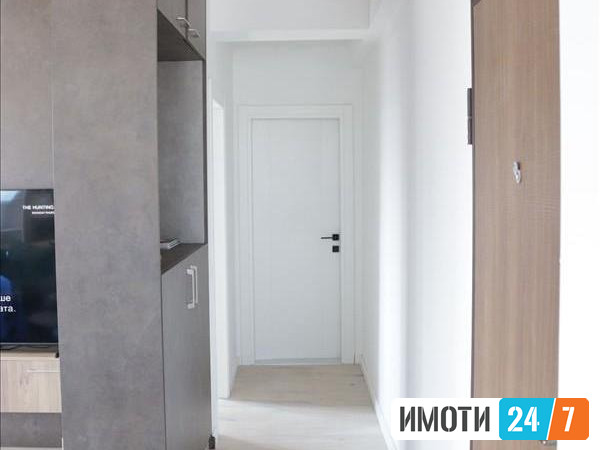 Se prodava stan vo Vlae 49m2 + 2m2 terasa