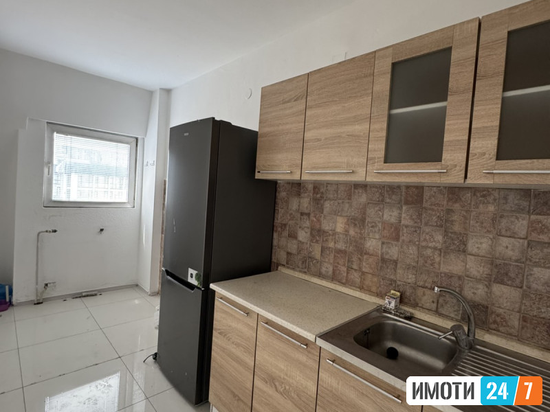 PROSTRAN PRAZEN STAN ZA STANBENODELOVNA NAMENA BO CENTAR