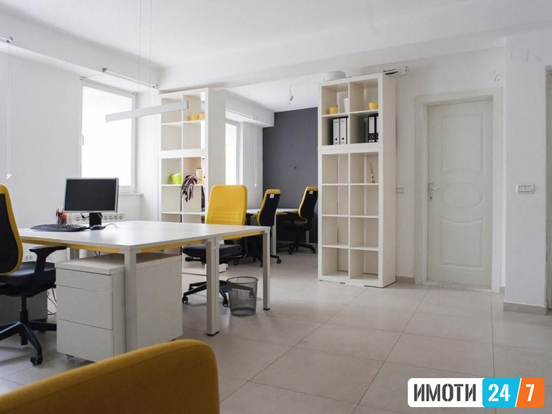 Канцеларија под кирија 42m2