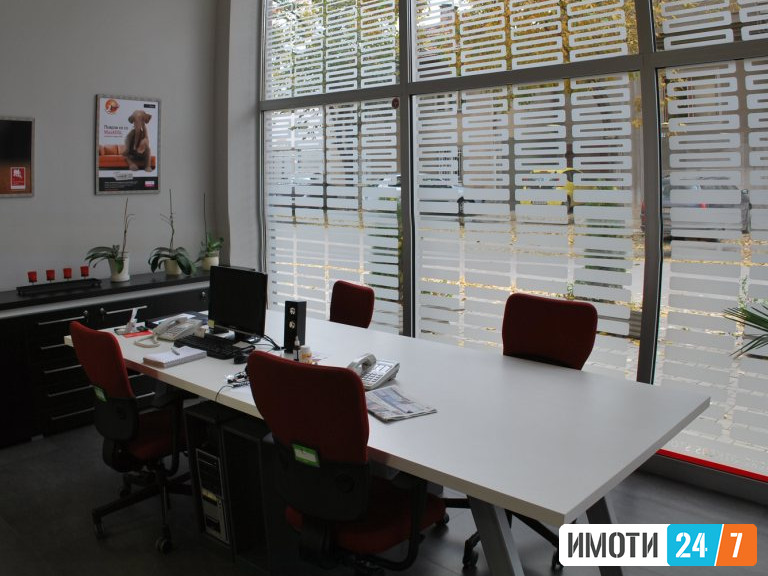 REPREZENTATIVEN DWLOVEN PROSTOR VO CENTAR