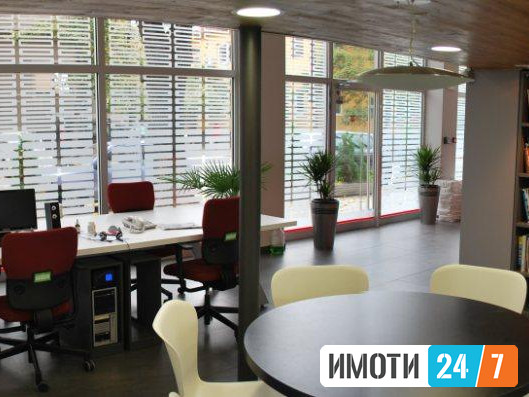 REPREZENTATIVEN DWLOVEN PROSTOR VO CENTAR