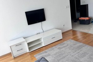 UDOBEN DVOSOBEN STAN VO KARPOSH-LEPTOKARIJA