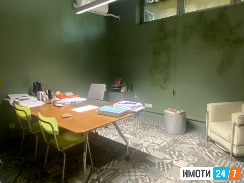 ATRAKTIVEN DELOVEN PROSTOR VO AERODROM