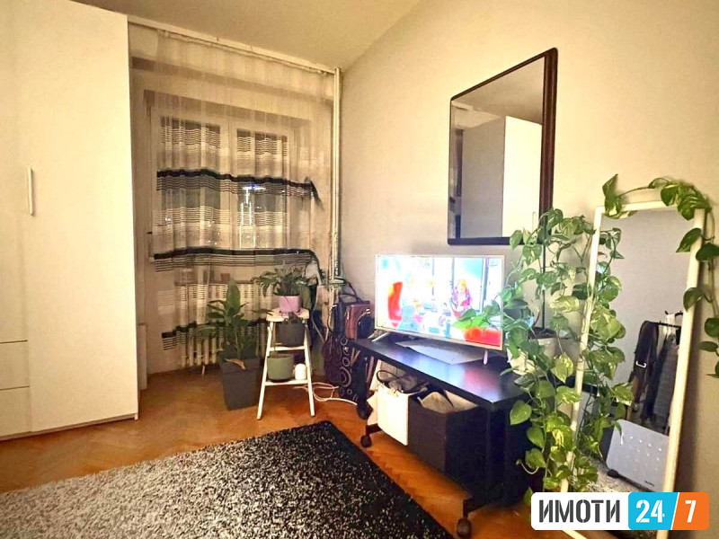 Се продава стан во Аеродром 