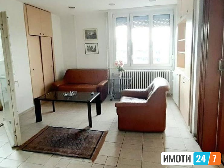 Реновиран стан 87m² до Собрание