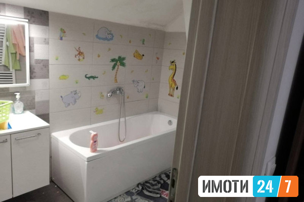 Се пордава семејна куќа во Хиподром