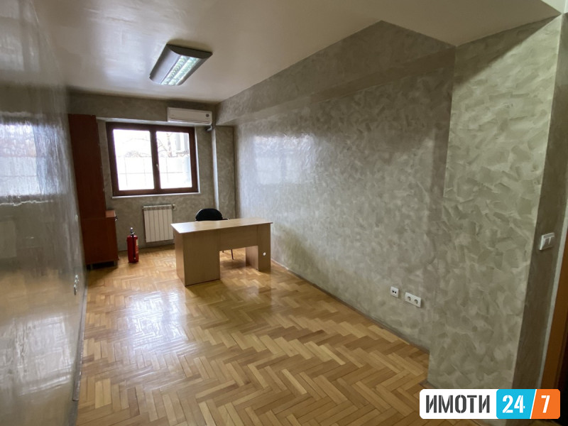 OTVOREN DELOVEN PROSTOR SO LOKACIJA KAJ MIDA