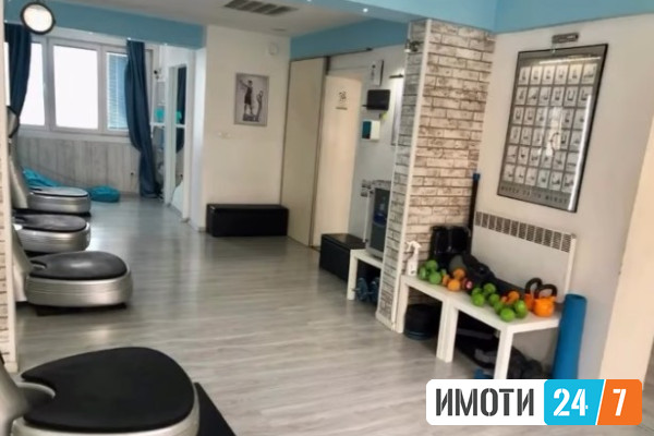 Се продава стан од 92m2  станот е на 1 кат 