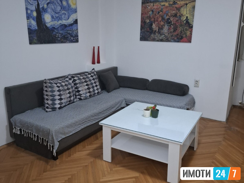 UDOBEN TROSOBEN STAN VO CENTARKAJ SOBRANIE