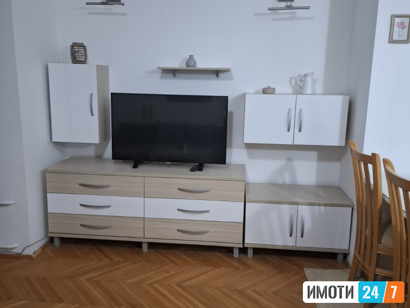 UDOBEN TROSOBEN STAN VO CENTARKAJ SOBRANIE
