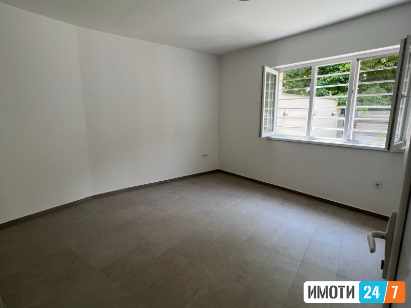 DELOVEN PROSTOR VO CENTAR