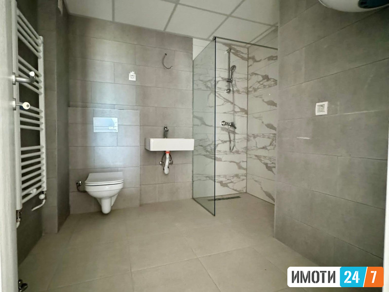 Се продава стан 110m2 - Kosmos