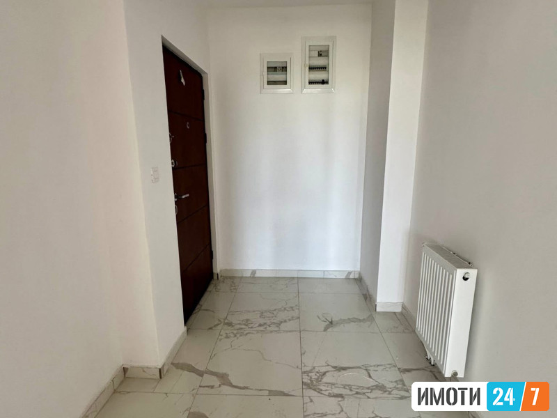 Се продава стан 110m2 - Kosmos