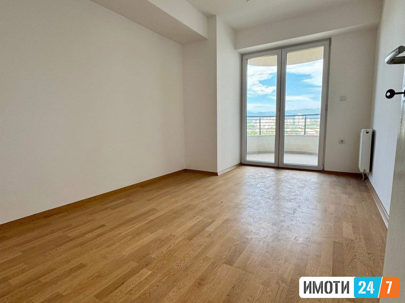 Се продава стан 110m2 - Kosmos