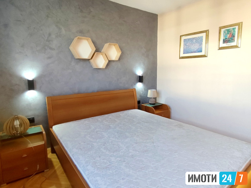 UDOBEN TROSOBEN STAN VO STROG CENTAR