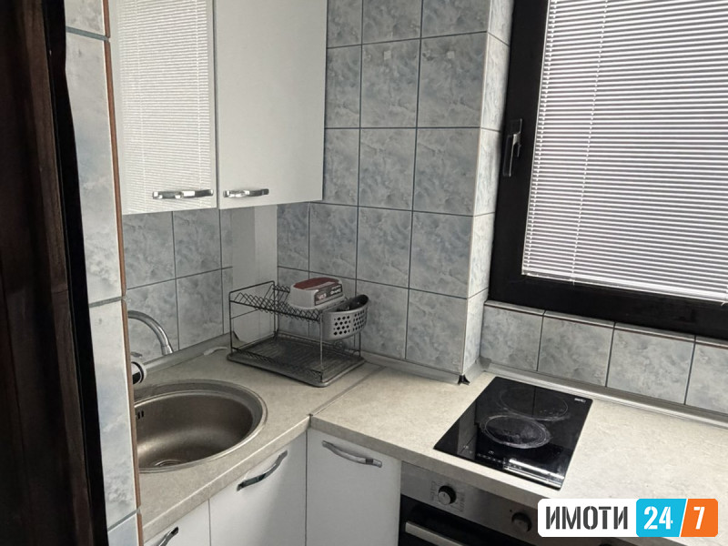 UDOBEN TROSOBEN STAN VO AVTOKOMANDA