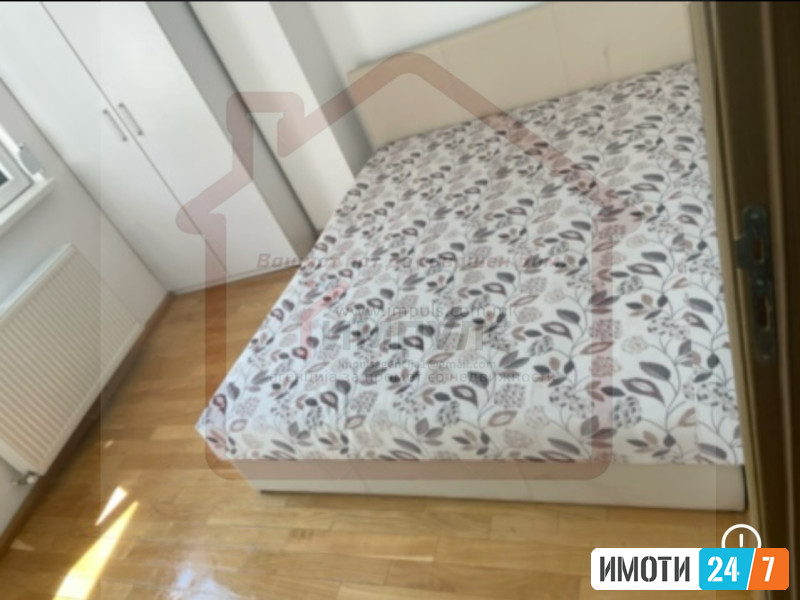SE IZDAVA TROSOBEN STAN SO LOKACIJA VO DEBAR MAALO