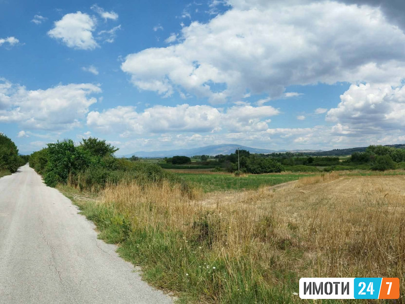 Продаваме плацеви во Катланово