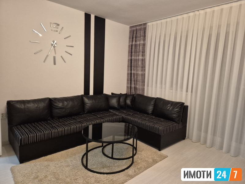 Moderen svetol stan vo Centar Debar Maalo do Gradski Park