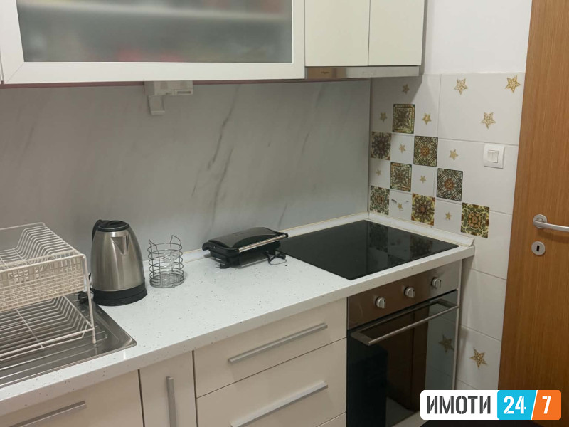 SE IZDAVA MODEREN DVOSOBEN STAN VO CENTAR